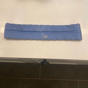 Lululemon Scalloped Headband (Worn once)